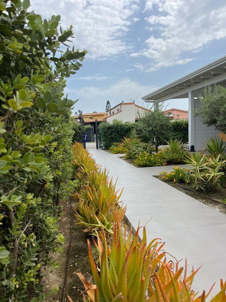 B&B Lo&G Lascari Luaran gambar