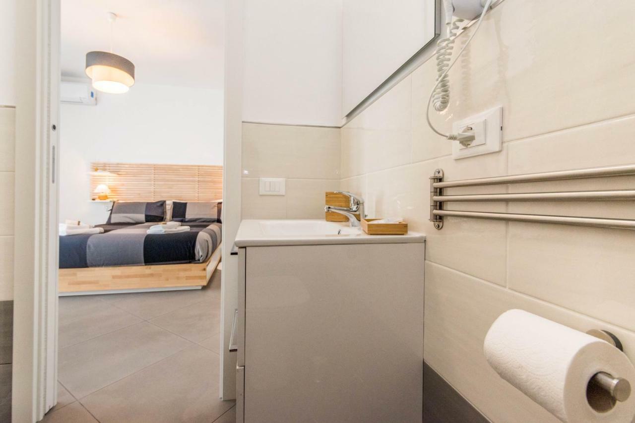 B&B Lo&G Lascari Luaran gambar
