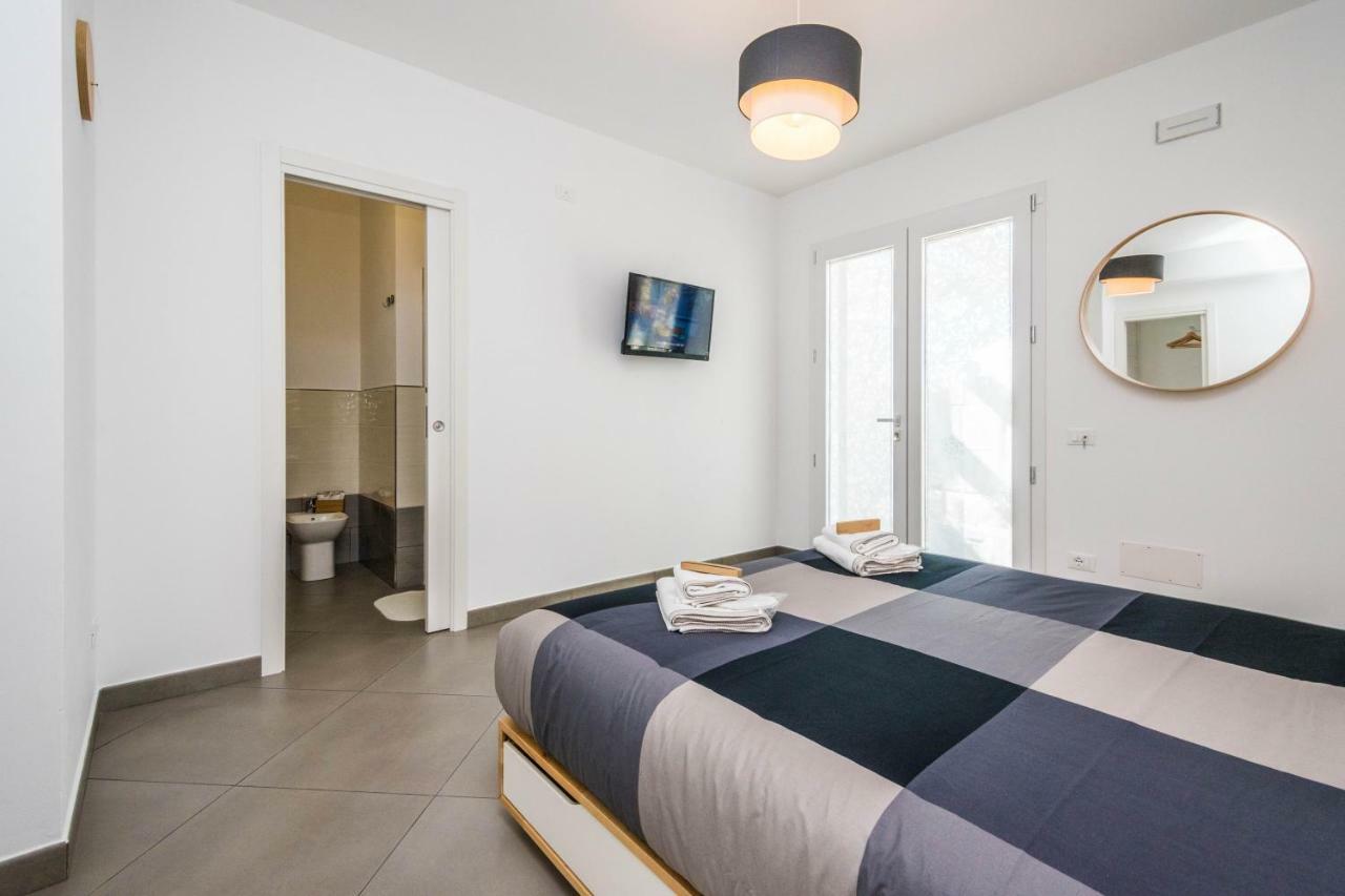 B&B Lo&G Lascari Luaran gambar