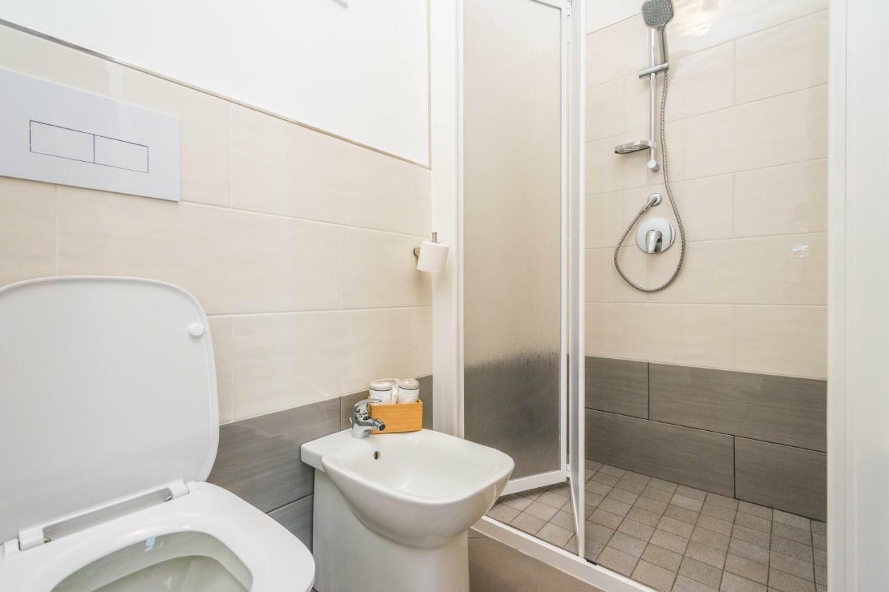 B&B Lo&G Lascari Luaran gambar