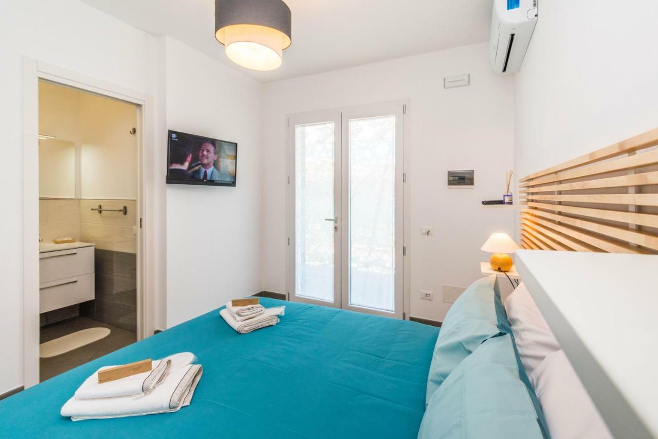 B&B Lo&G Lascari Luaran gambar