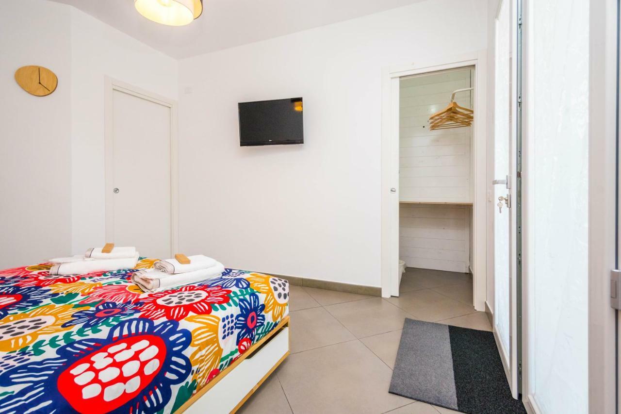 B&B Lo&G Lascari Luaran gambar