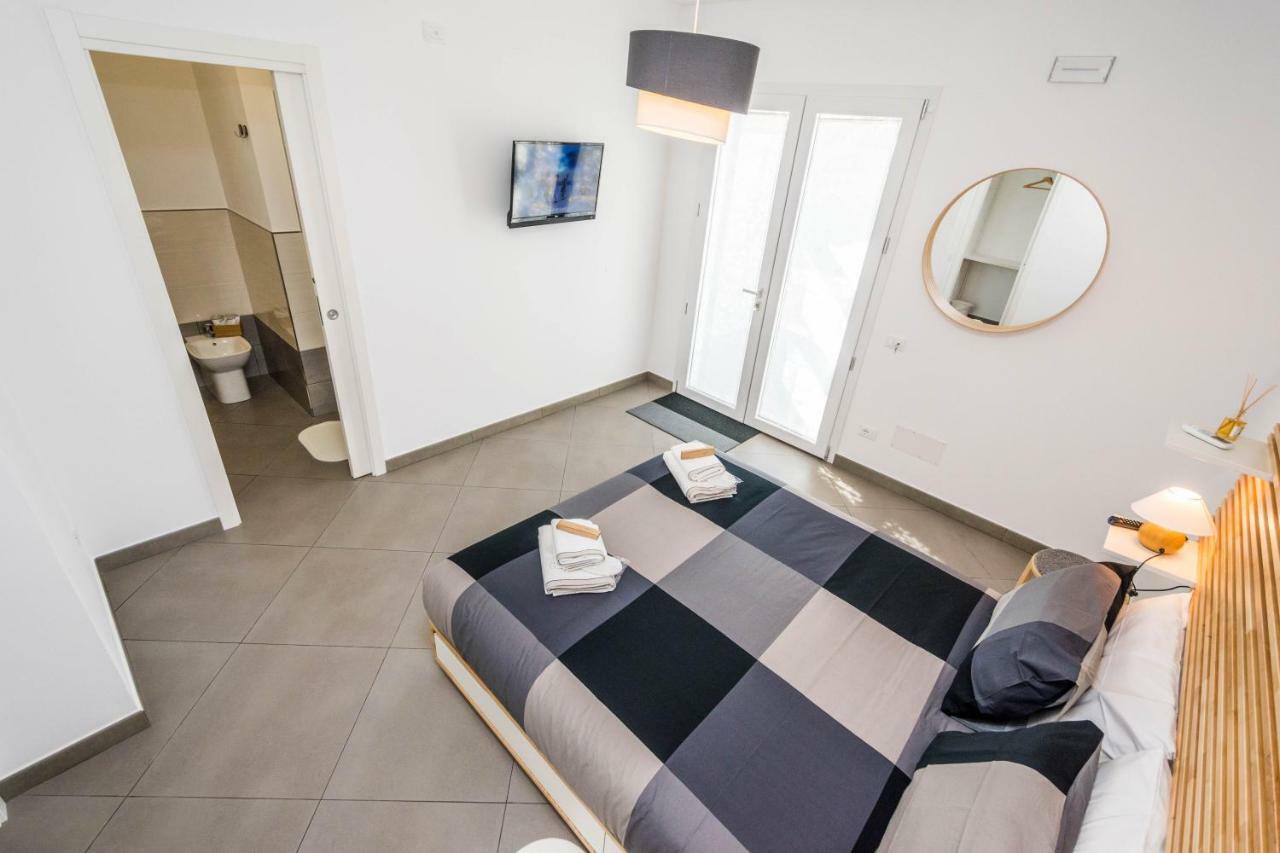 B&B Lo&G Lascari Luaran gambar