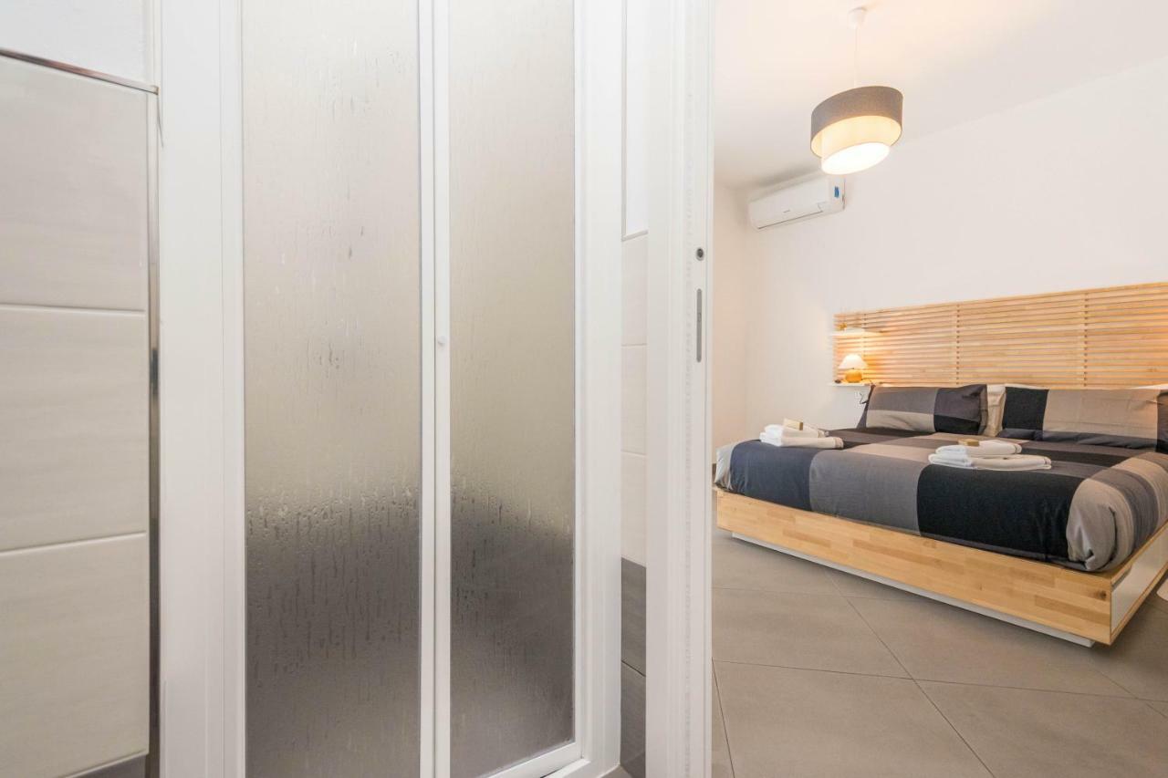 B&B Lo&G Lascari Luaran gambar