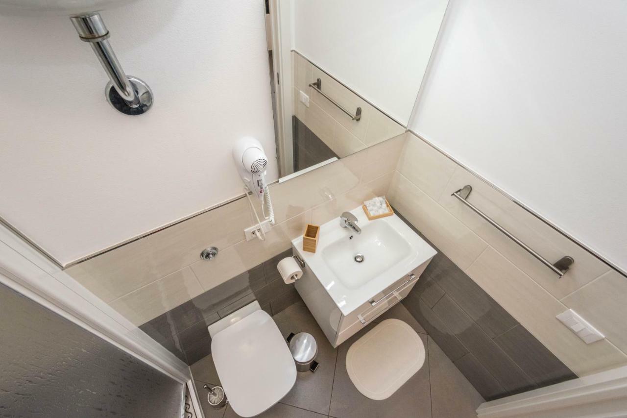 B&B Lo&G Lascari Luaran gambar